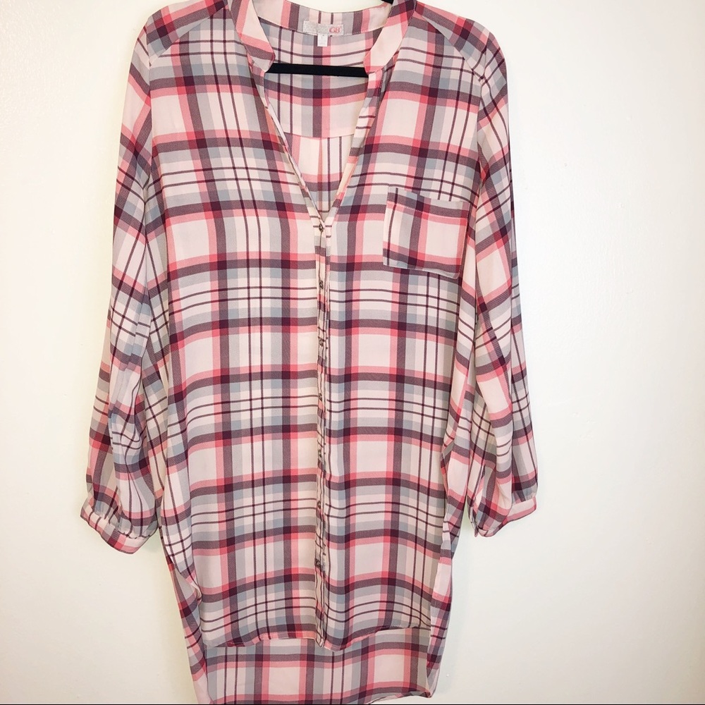 GB Oversized Button Up Shirt Size Large
